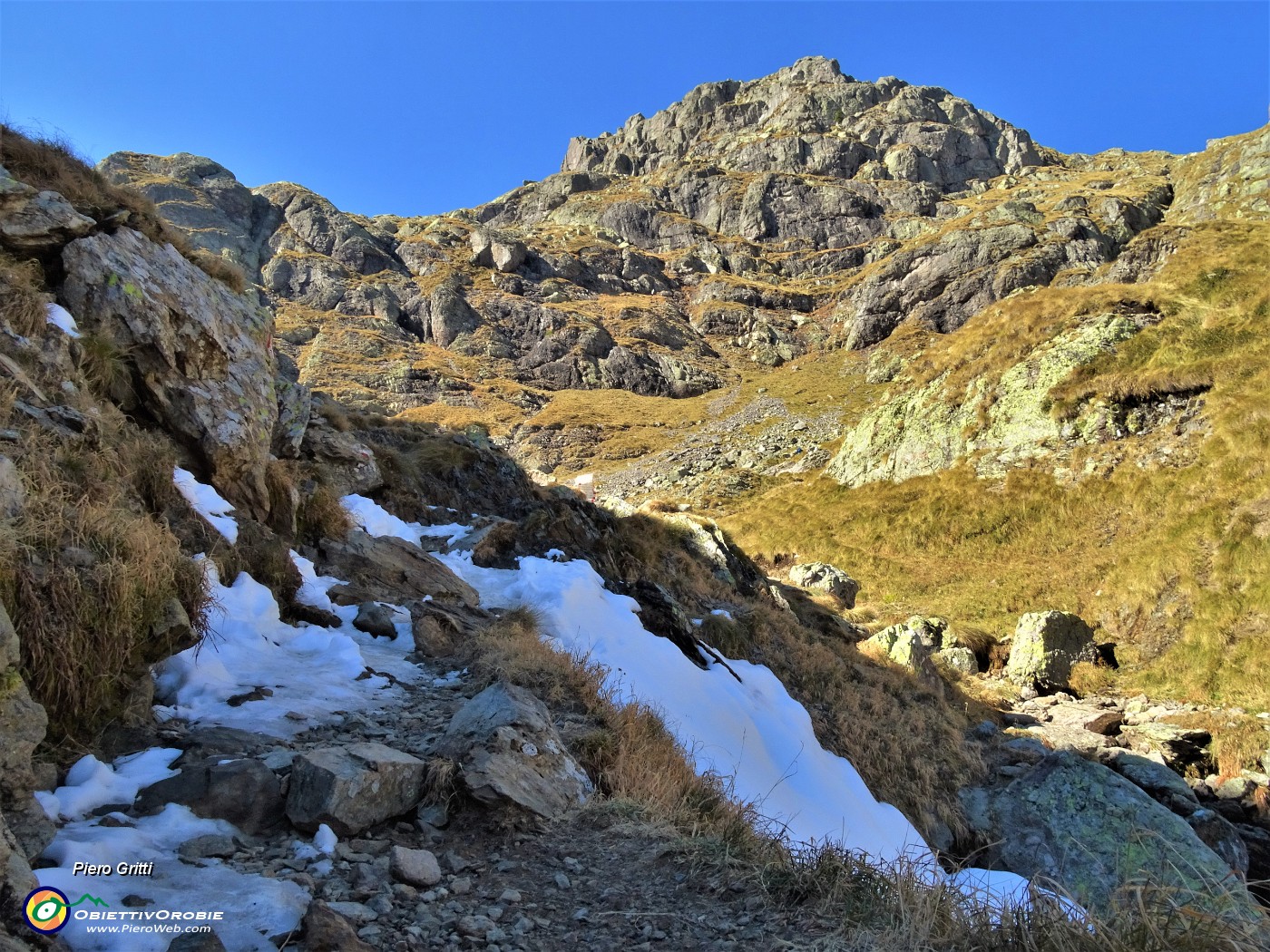 37 E qui pesto la prima neve ....JPG